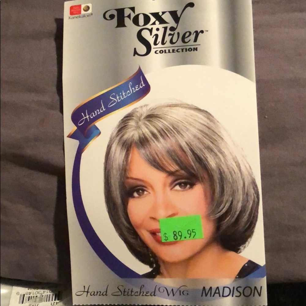Foxy silver Wig